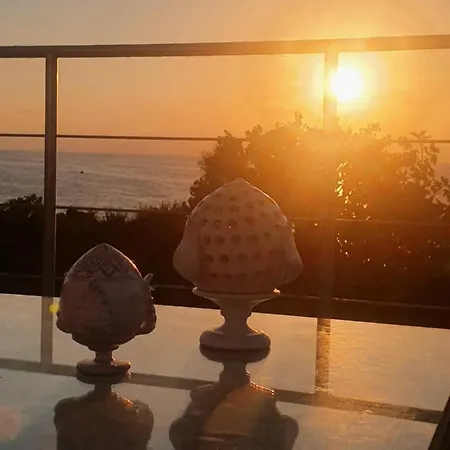 Gioia Con Piscina Sul Mare Кастеллабате